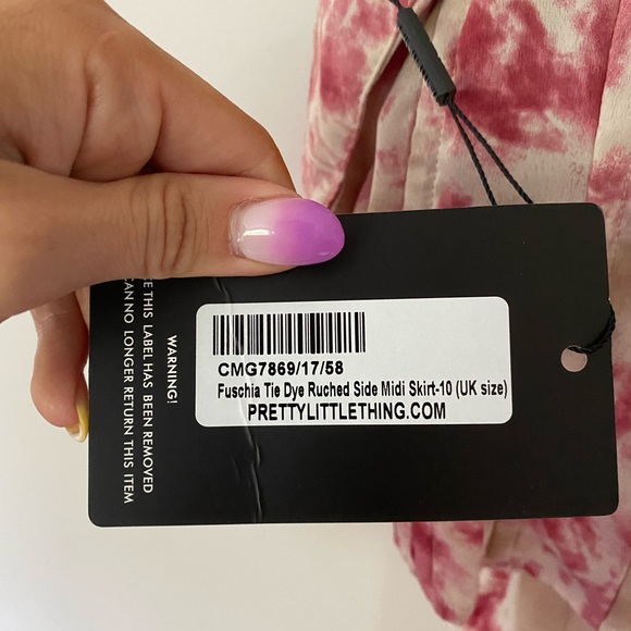 Pretty Little Thing Ruched Skirt & Corset Top SET - Picture 6 of 6